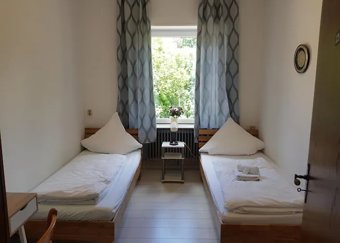 מלון Landgasthaus Klosterhof 2*