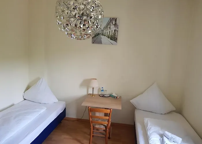 מלון Landgasthaus Klosterhof 2*